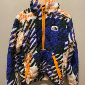 The North Face Boys' Cabin Fleece Hoodie Sweatshirt Kids Sz S (7/8)